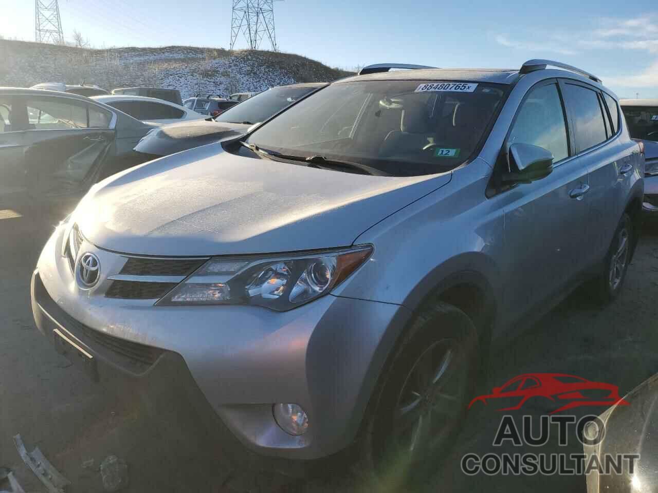 TOYOTA RAV4 2015 - JTMRFREVXFD138600