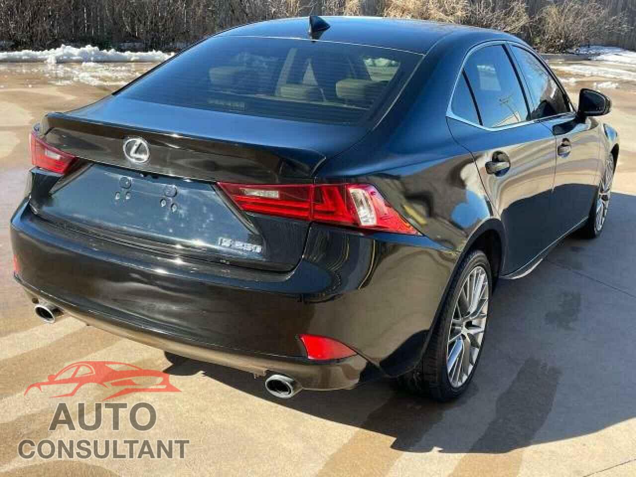 LEXUS IS 2015 - JTHBF1D21F5056760