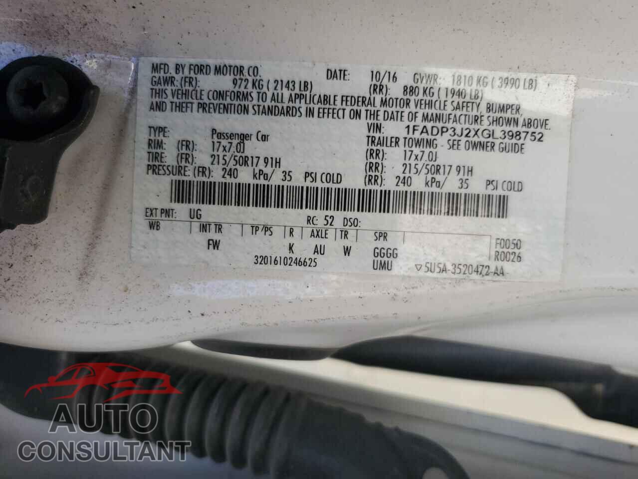 FORD FOCUS 2016 - 1FADP3J2XGL398752