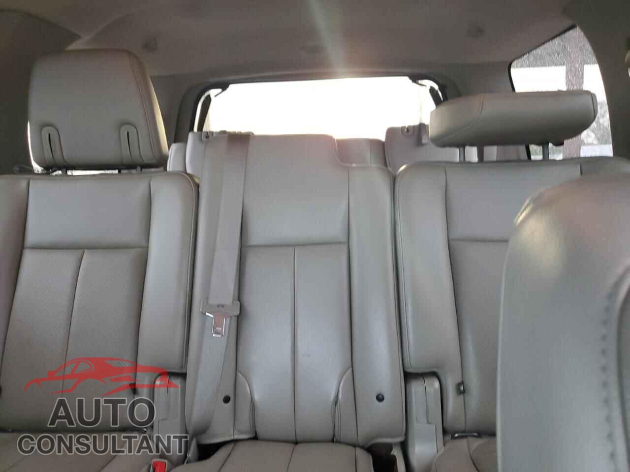 FORD EXPEDITION 2014 - 1FMJU2A52EEF00388