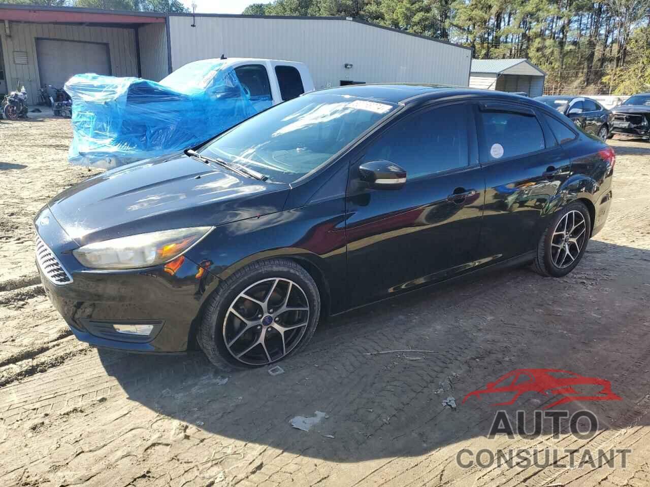 FORD FOCUS 2018 - 1FADP3H23JL320018