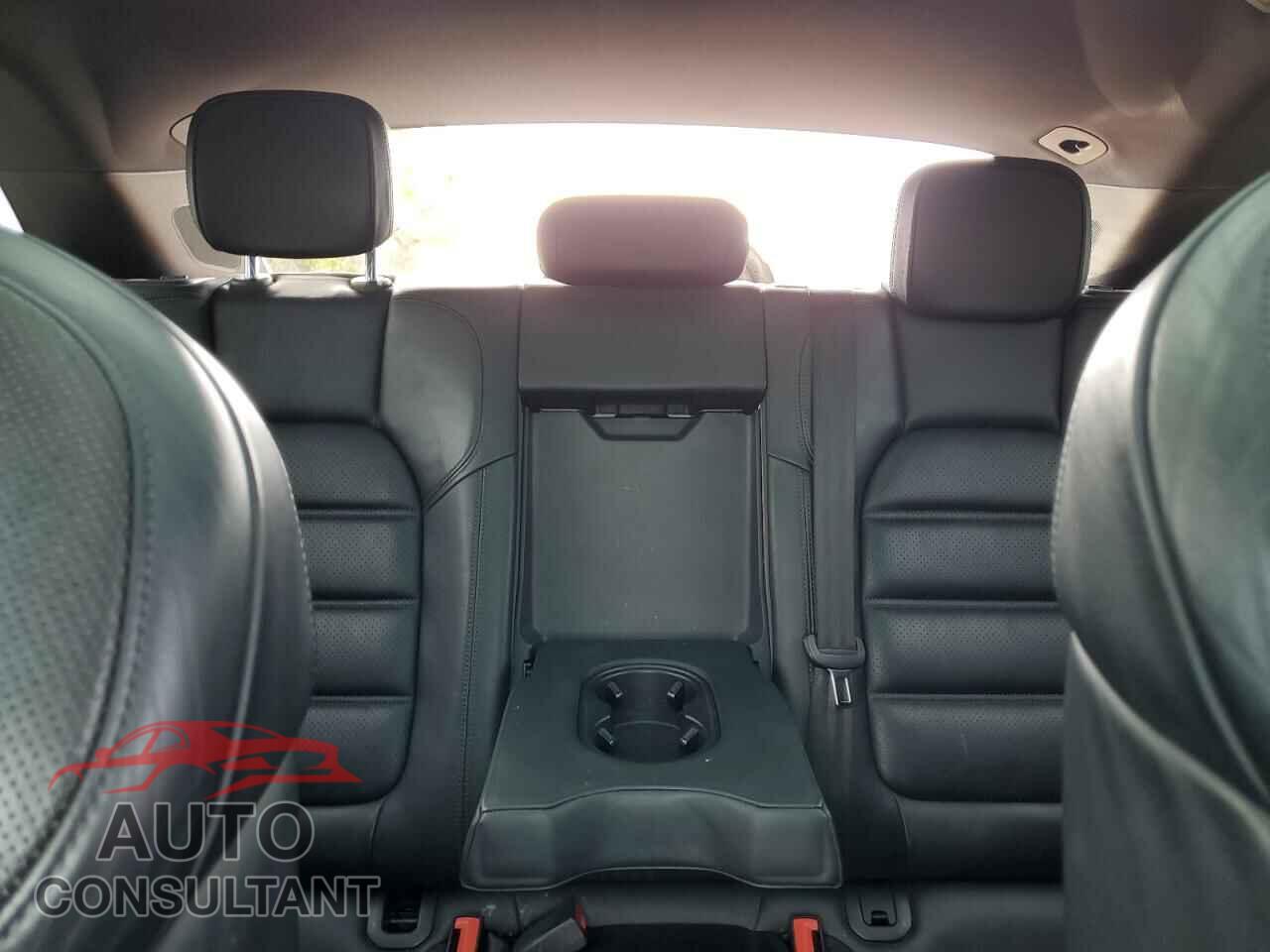 PORSCHE MACAN 2015 - WP1AB2A53FLB52512