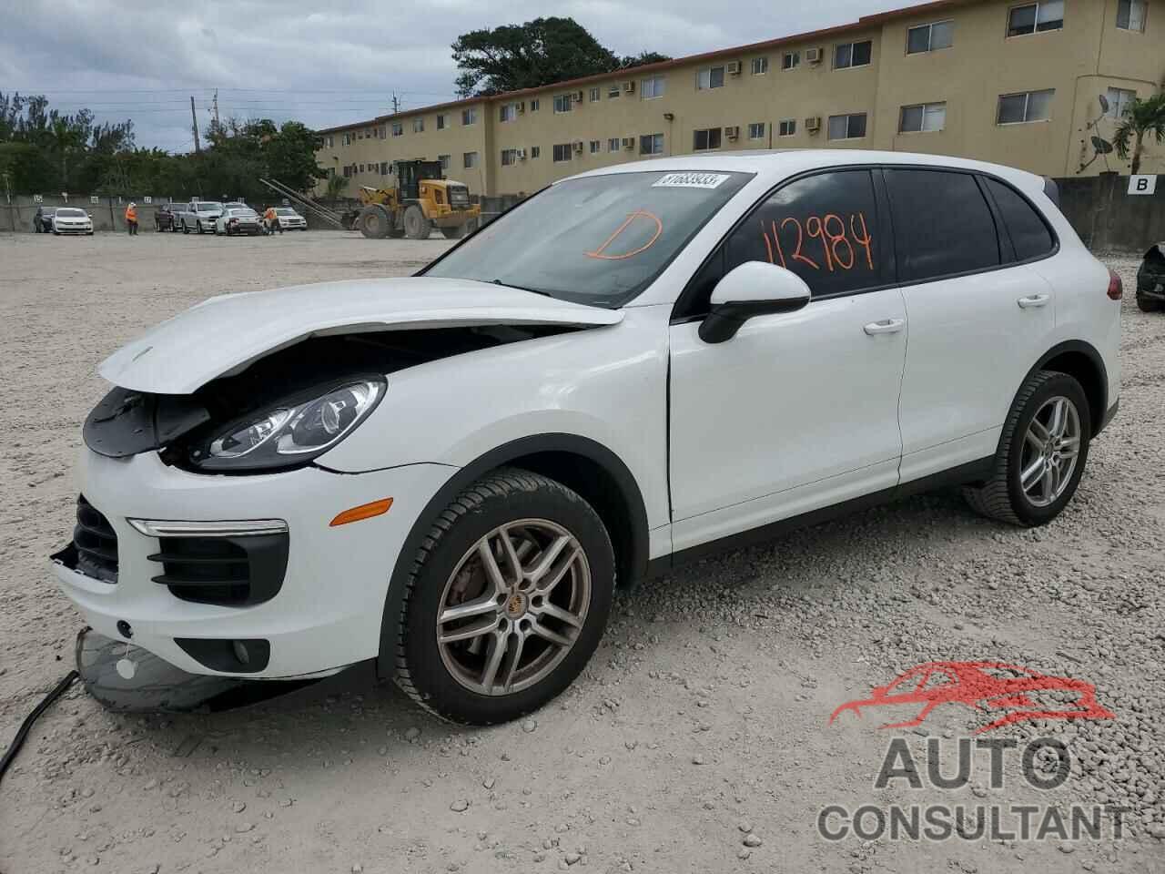 PORSCHE CAYENNE 2016 - WP1AA2A24GLA01737