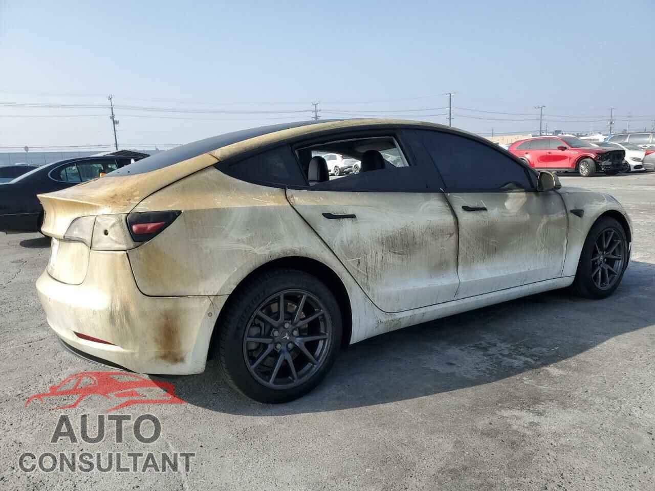 TESLA MODEL 3 2018 - 5YJ3E1EA2JF043876