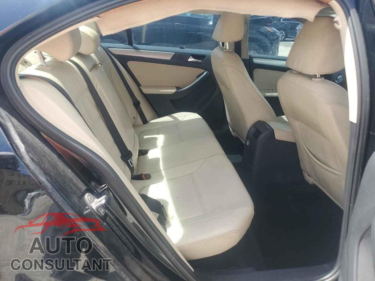 VOLKSWAGEN JETTA 2017 - 3VWDB7AJ7HM347357
