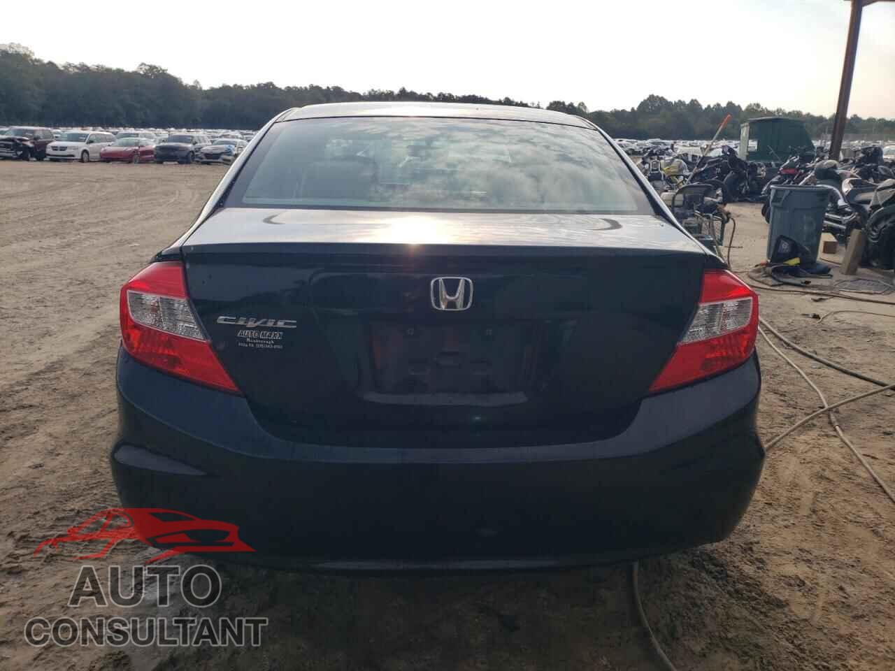 HONDA CIVIC 2012 - 2HGFB2F51CH301445