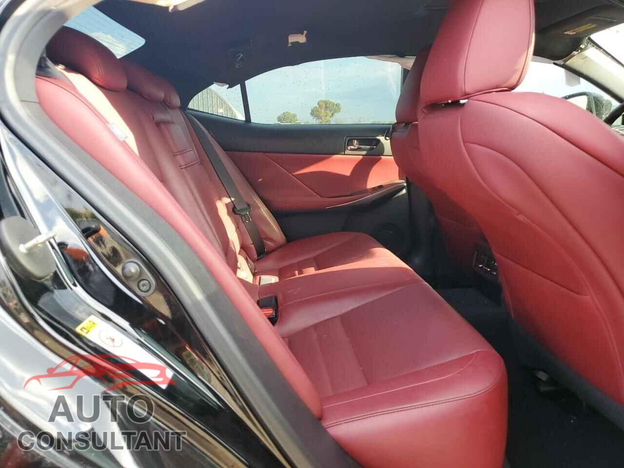 LEXUS IS 2015 - JTHCE1D2XF5007600