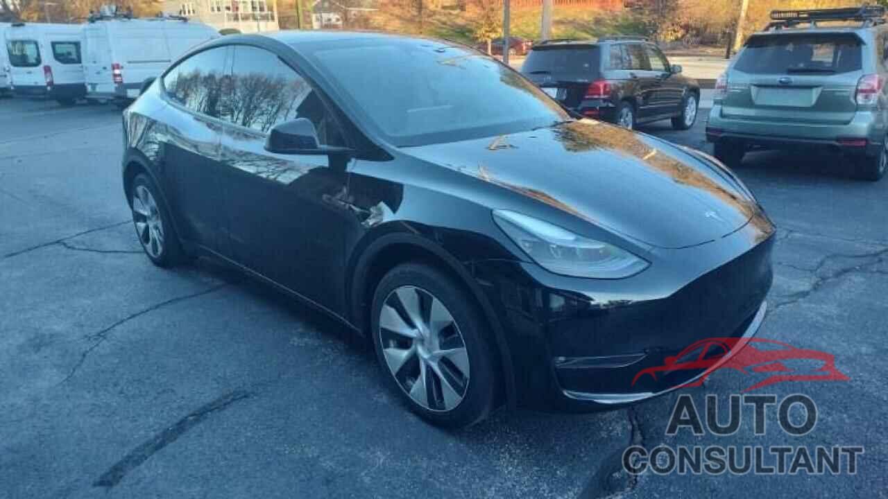 TESLA MODEL Y 2023 - 7SAYGDEE9PF759805