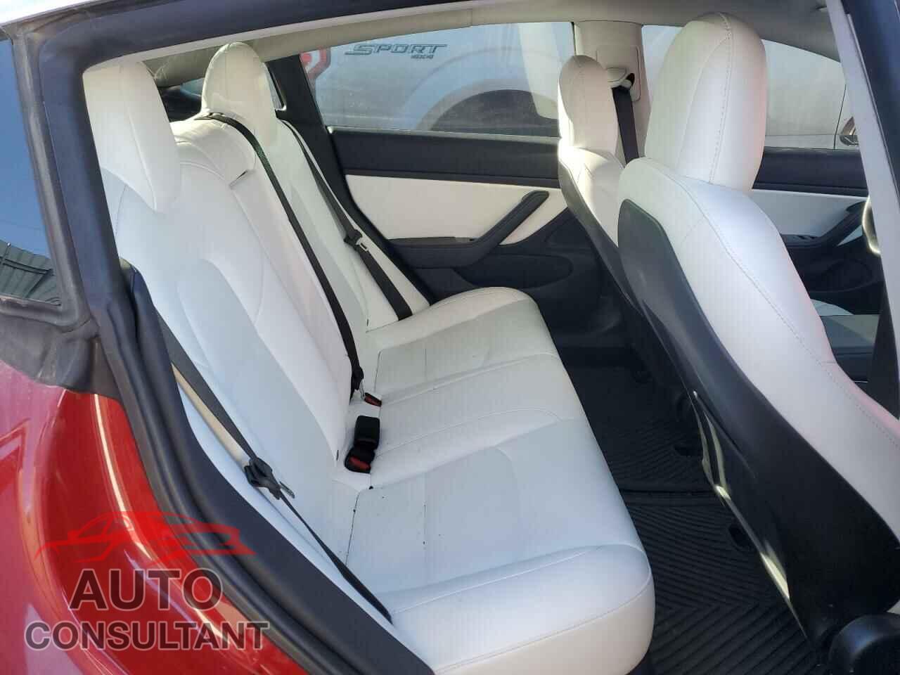 TESLA MODEL 3 2019 - 5YJ3E1EB7KF454894