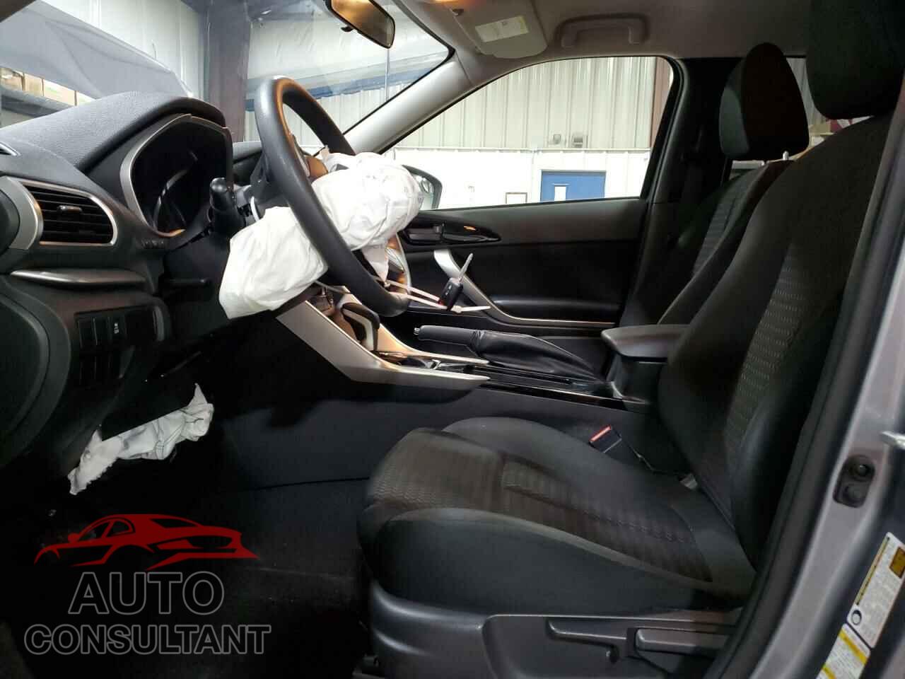 MITSUBISHI ECLIPSE 2018 - JA4AT3AA5JZ041090