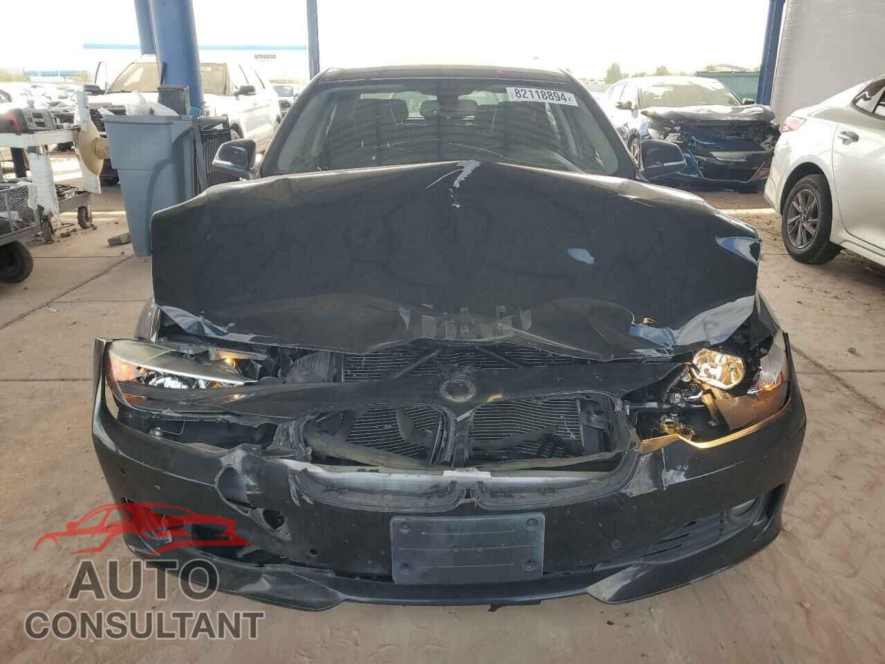 BMW 3 SERIES 2013 - WBA3C1C55DF437638