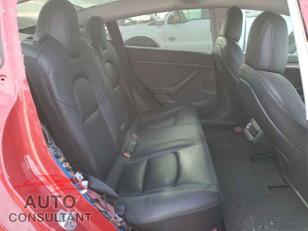 TESLA MODEL 3 2021 - 5YJ3E1EB3MF035590