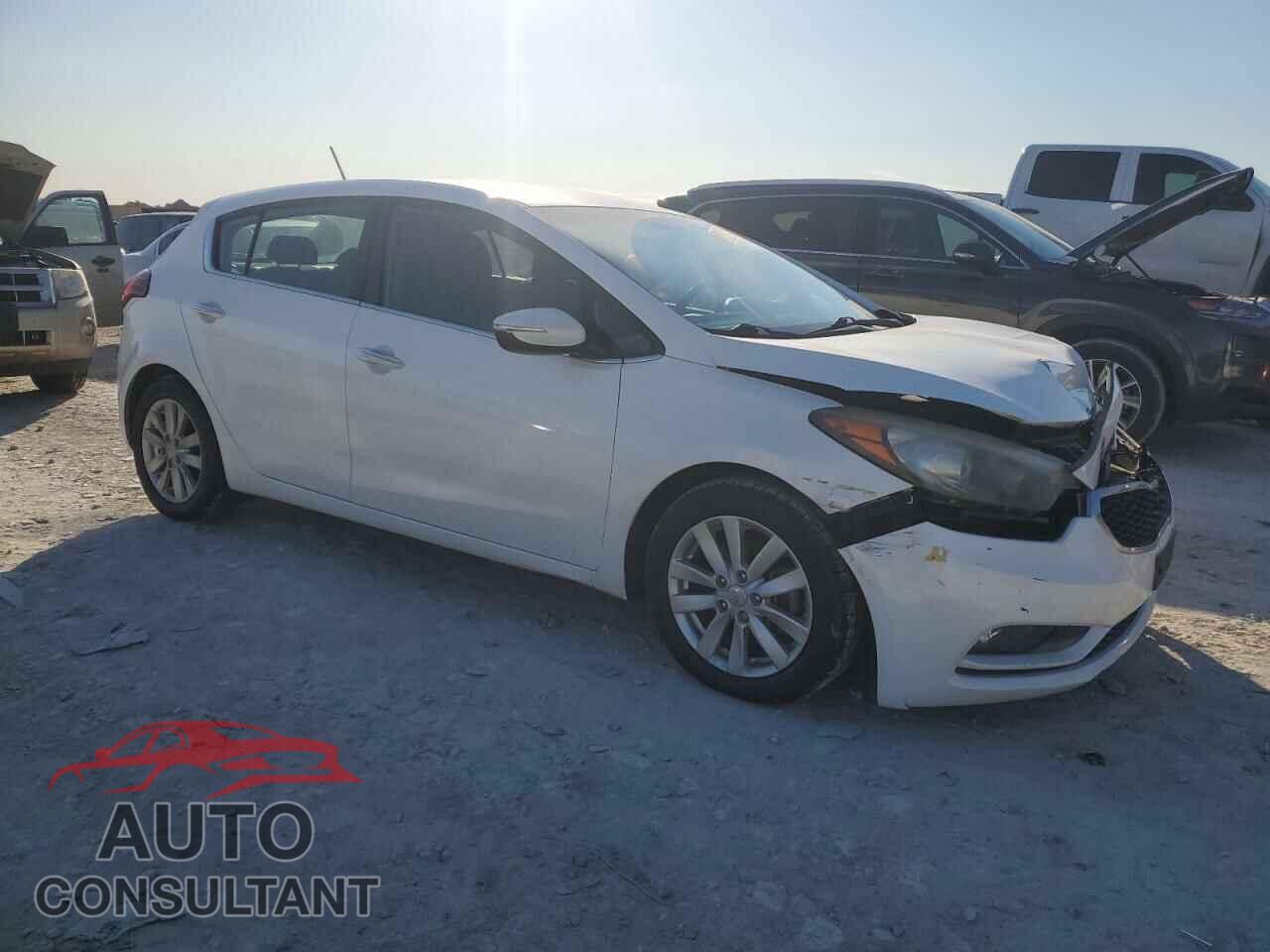 KIA FORTE 2015 - KNAFX5A86F5289546
