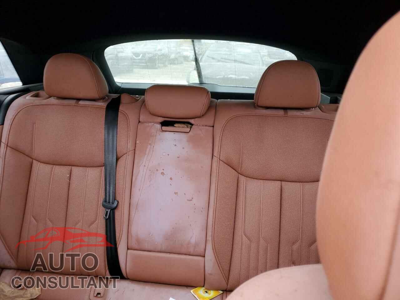 AUDI E-TRON 2019 - WA1VAAGE7KB024291
