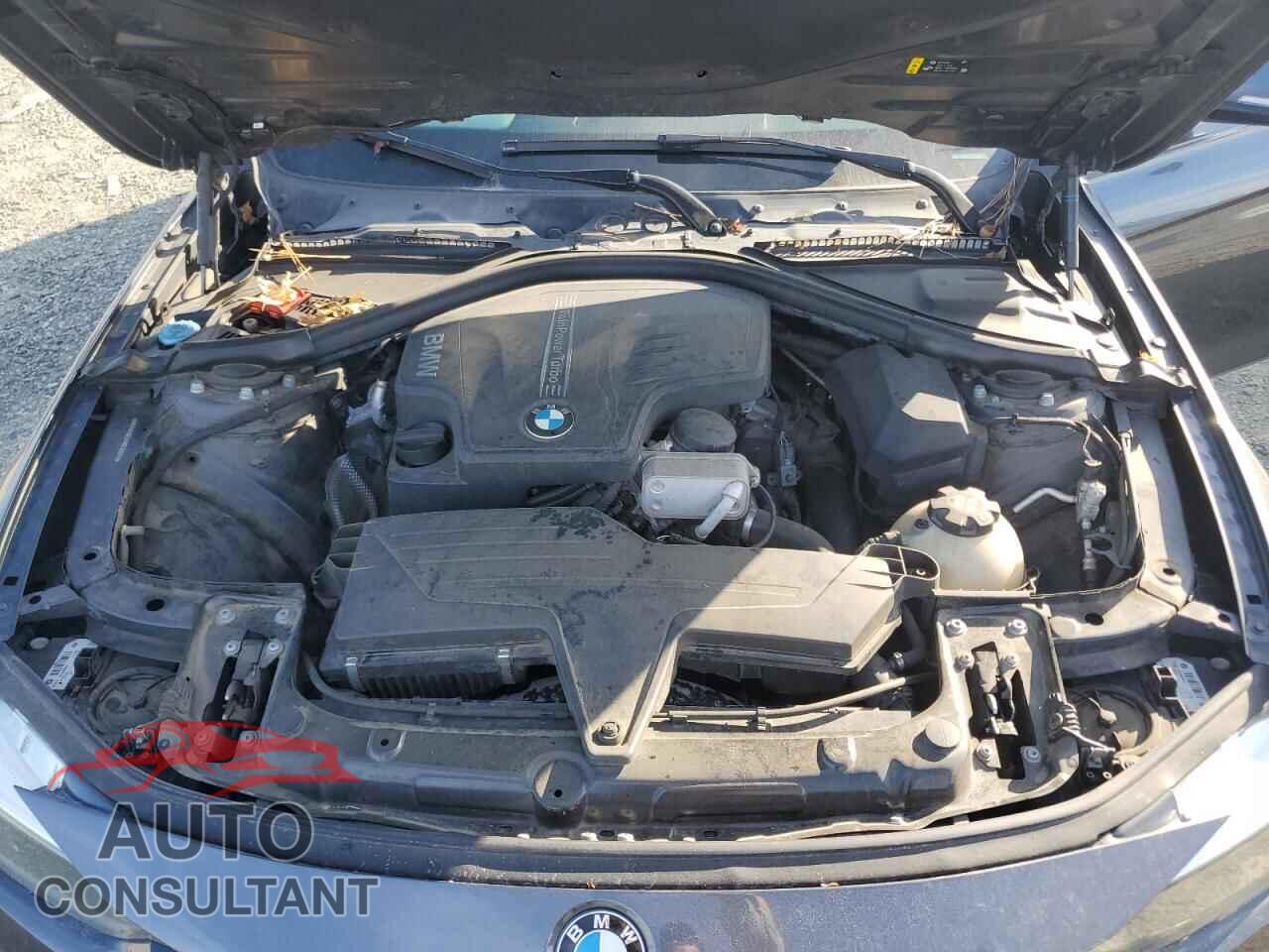 BMW 3 SERIES 2017 - WBA8A9C5XHK620024