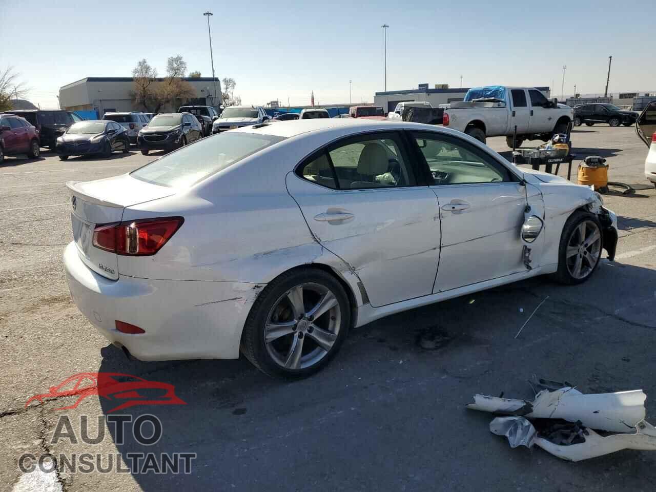 LEXUS IS 2011 - JTHBF5C21B5147580