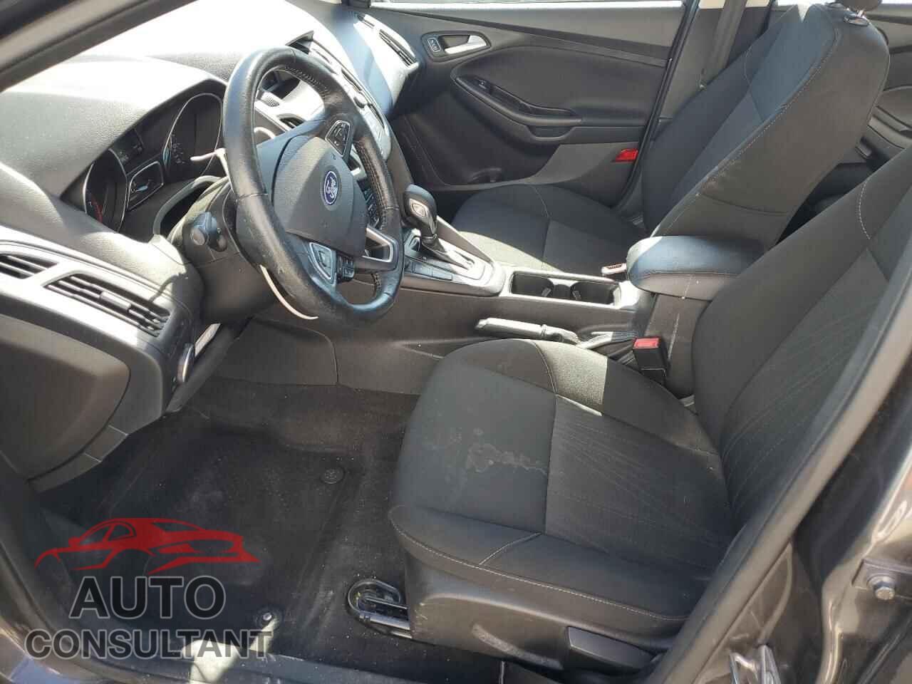 FORD FOCUS 2018 - 1FADP3FE2JL228413