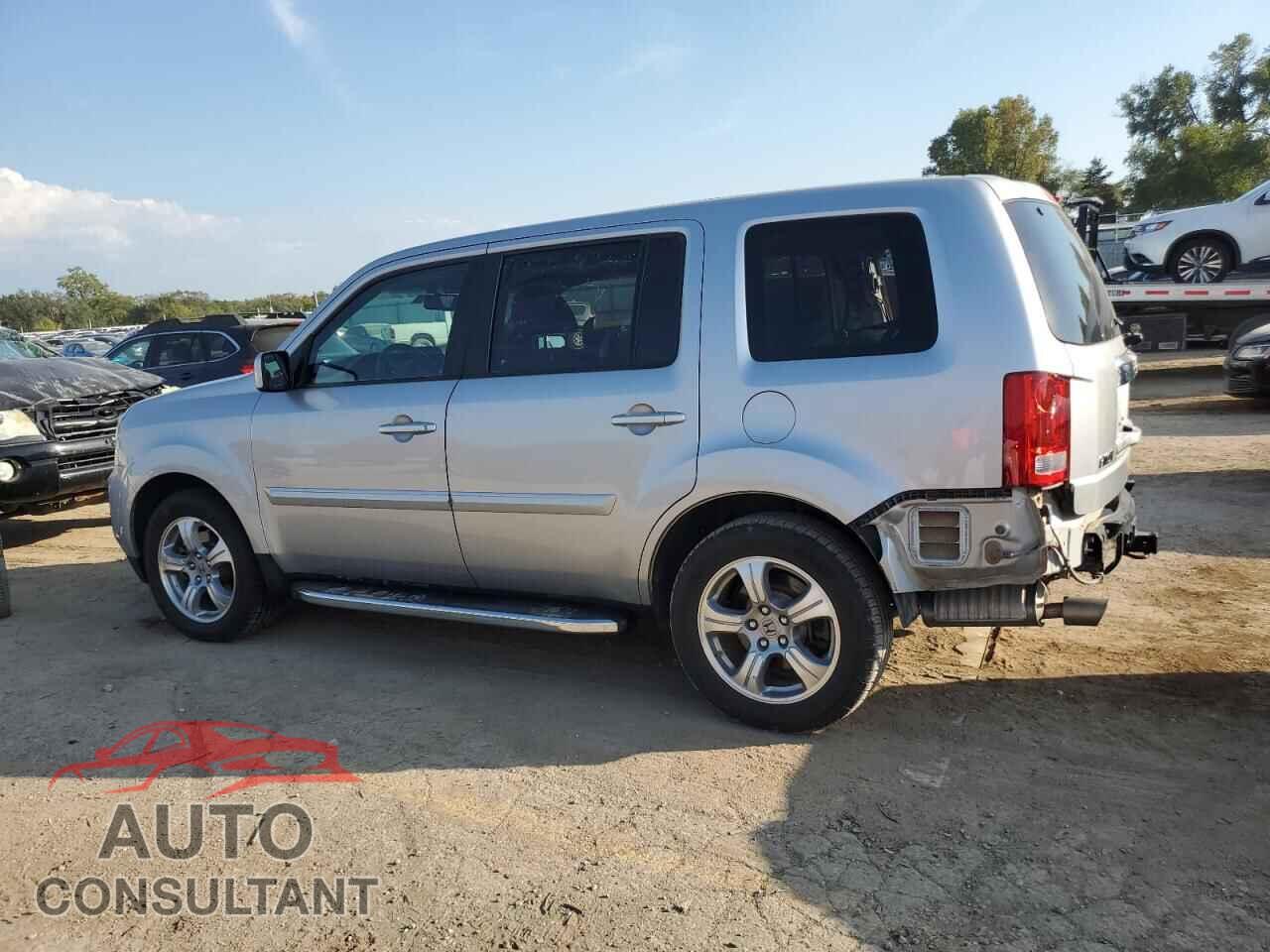 HONDA PILOT 2013 - 5FNYF4H67DB076226
