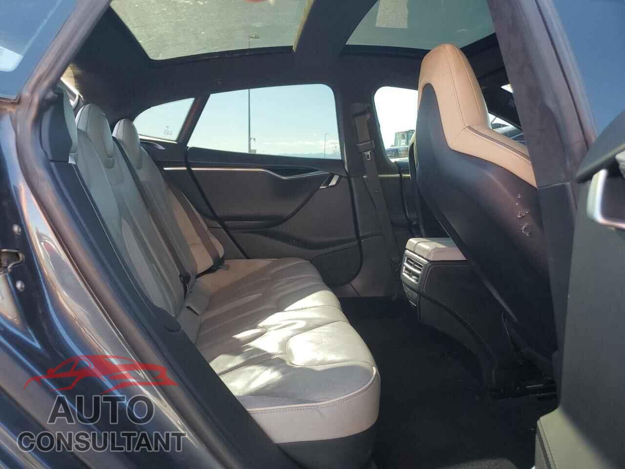 TESLA MODEL S 2016 - 5YJSA1E20GF168111
