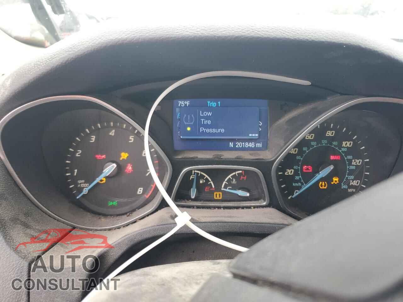 FORD FOCUS 2014 - 1FADP3F25EL257982