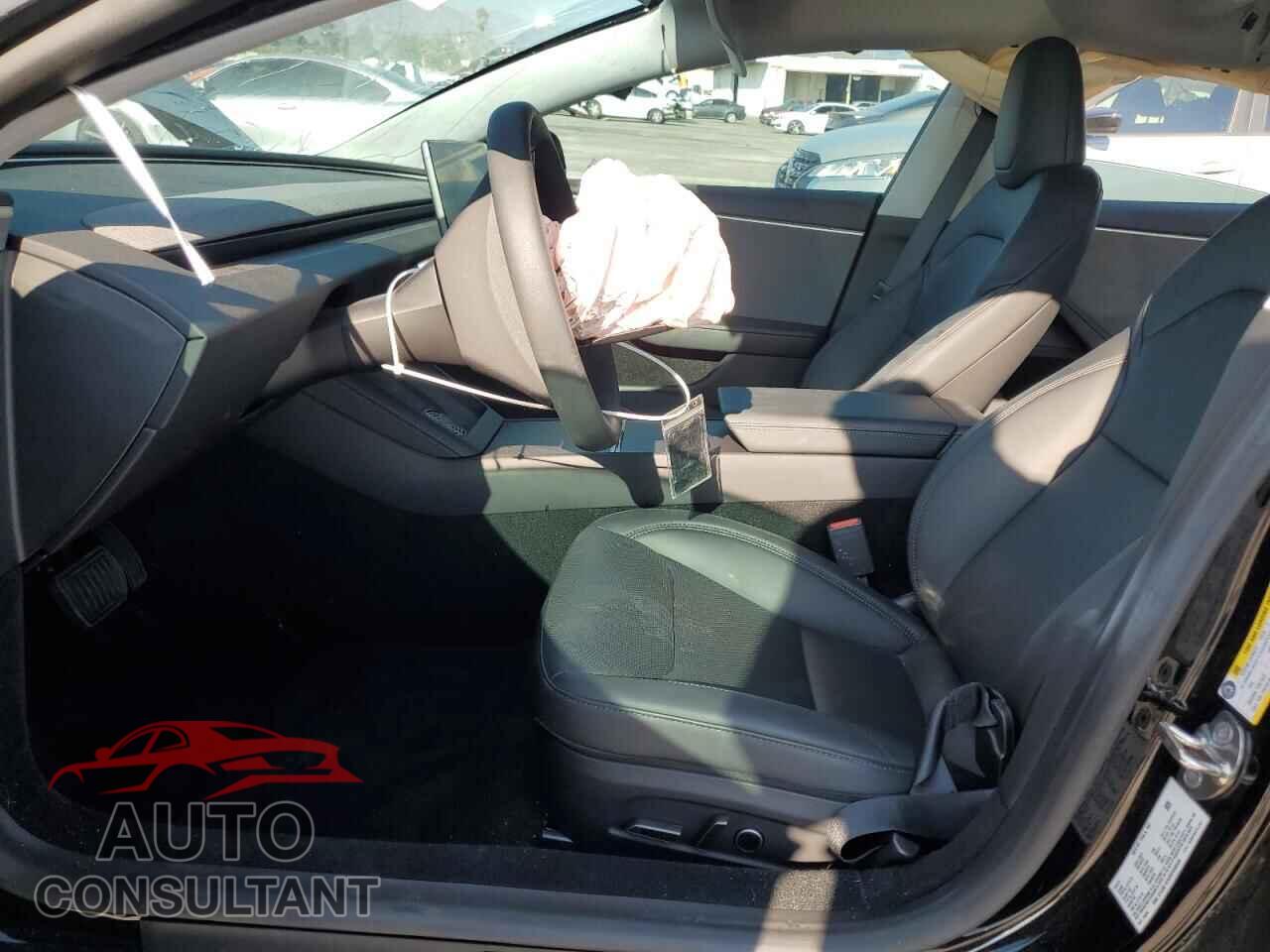 TESLA MODEL 3 2024 - 5YJ3E1EA4RF846930
