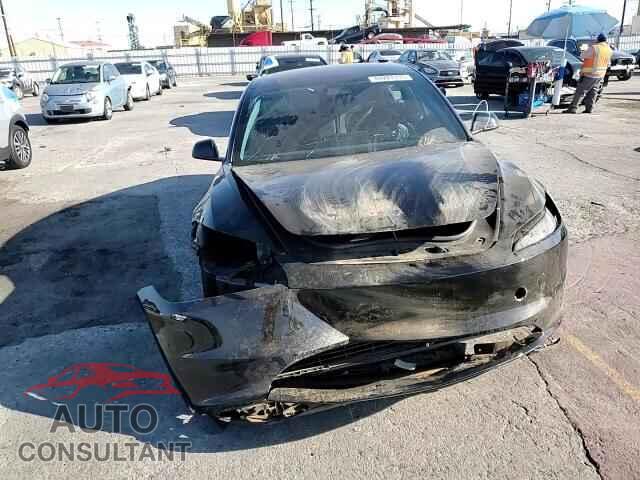 TESLA MODEL 3 2024 - 5YJ3E1EA4RF846930