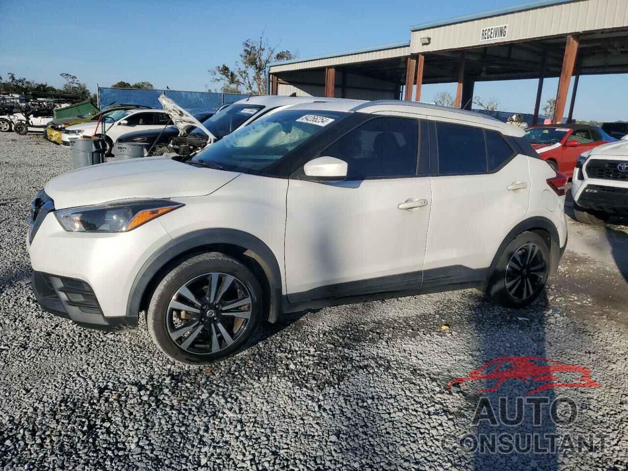 NISSAN KICKS 2018 - 3N1CP5CU1JL507548