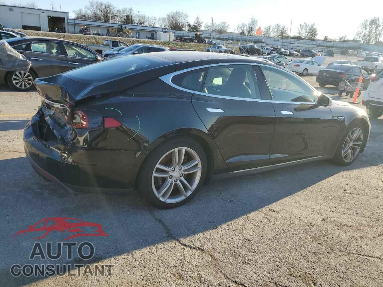 TESLA MODEL S 2015 - 5YJSA1E23FF112940