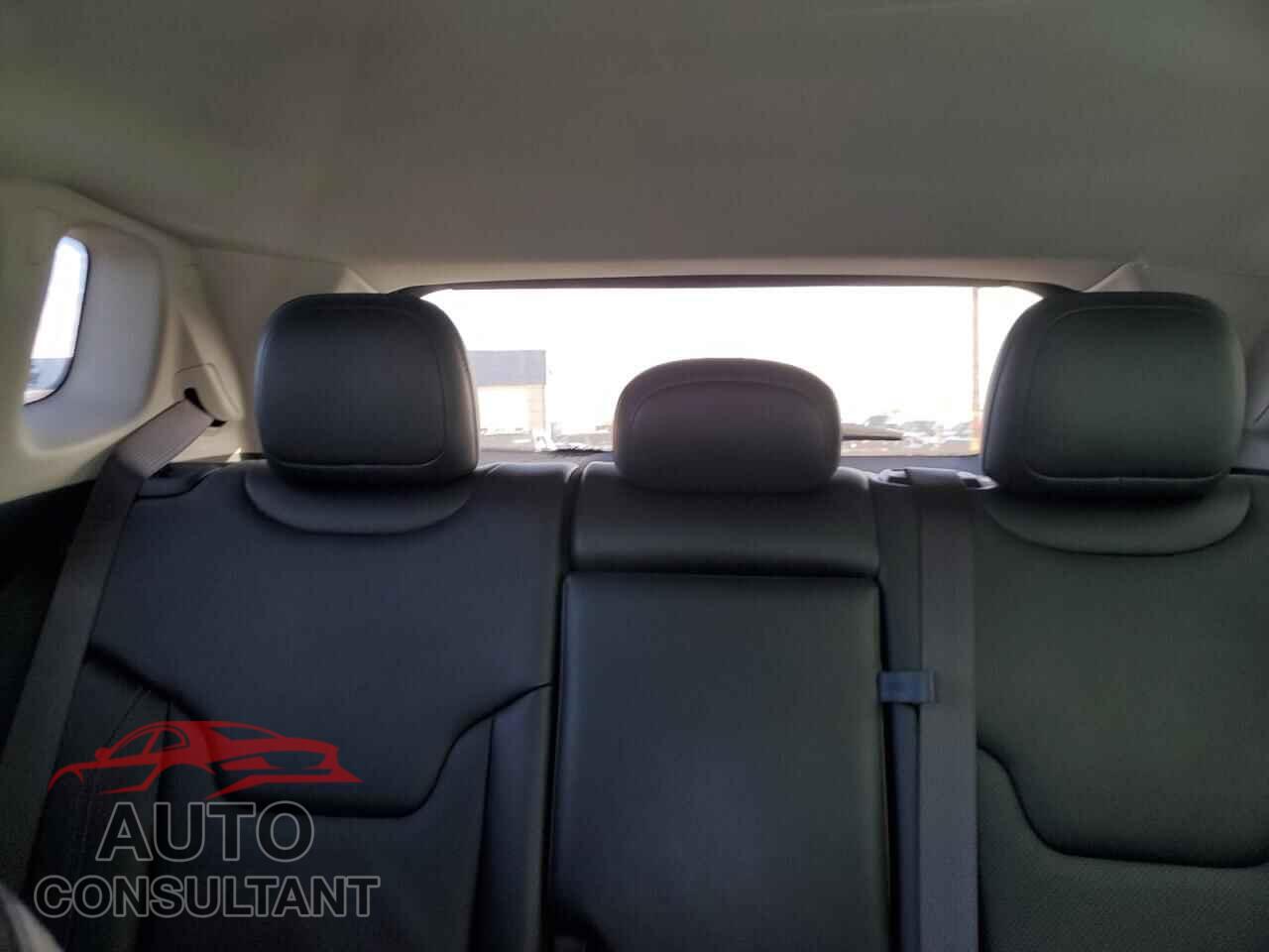 JEEP COMPASS 2022 - 3C4NJDCB6NT108379