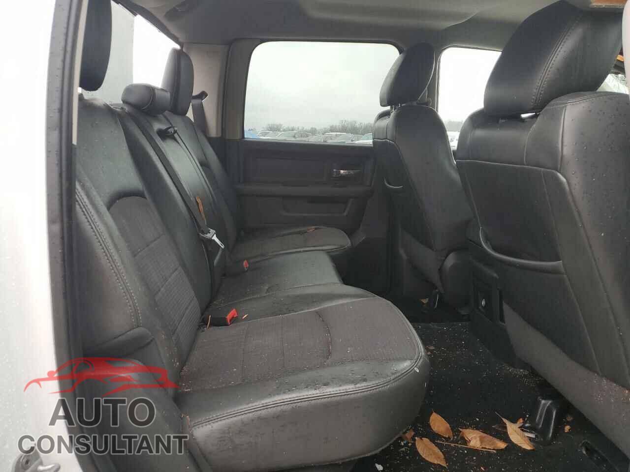DODGE RAM 1500 2012 - 1C6RD7MT2CS112579