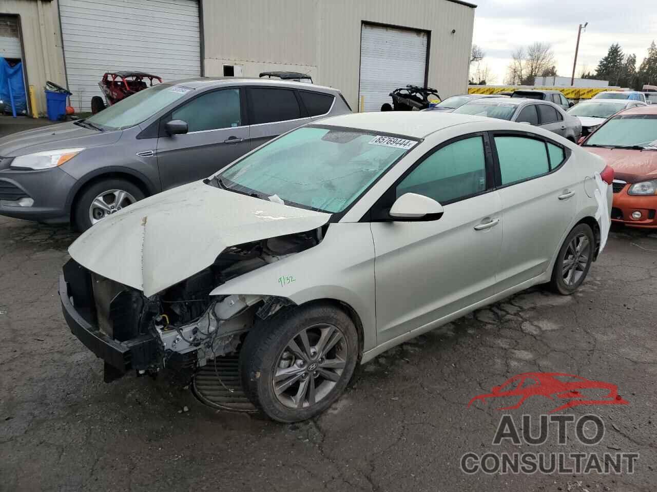 HYUNDAI ELANTRA 2017 - KMHD84LF9HU396883