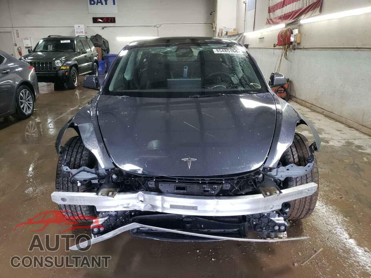 TESLA MODEL 3 2022 - 5YJ3E1EB5NF317117