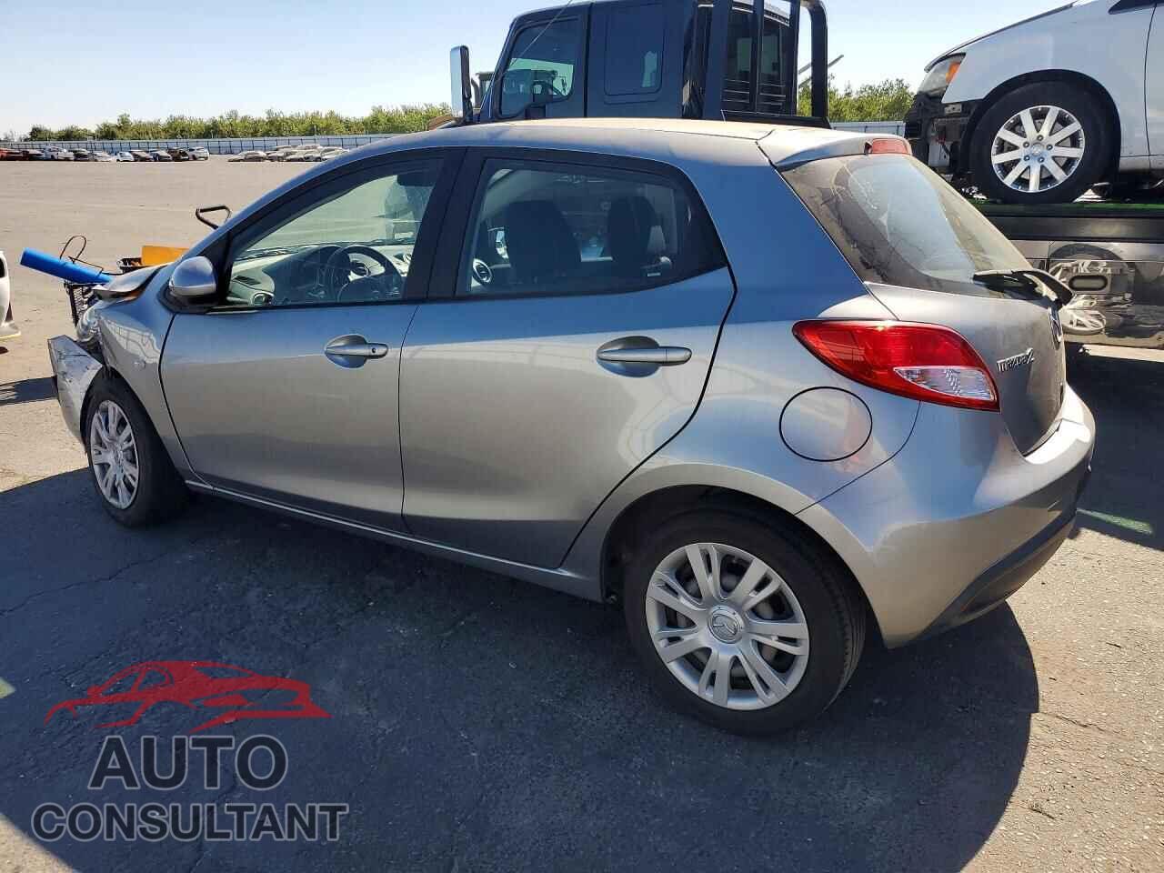 MAZDA 2 2014 - JM1DE1KZ7E0172974