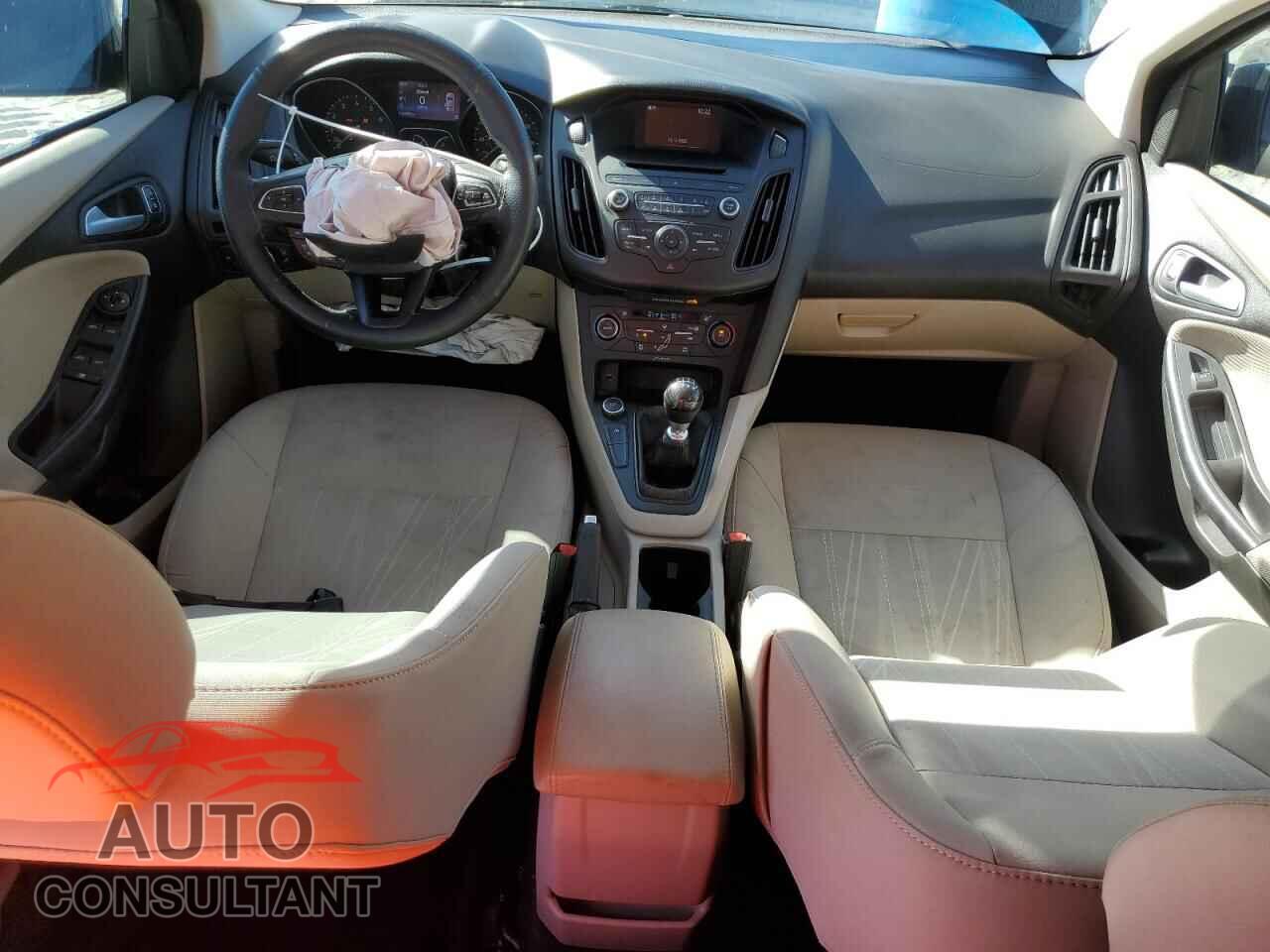 FORD FOCUS 2017 - 1FADP3FE1HL218546