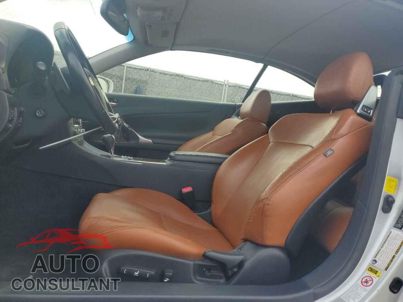 LEXUS IS 2012 - JTHFF2C24C2523806