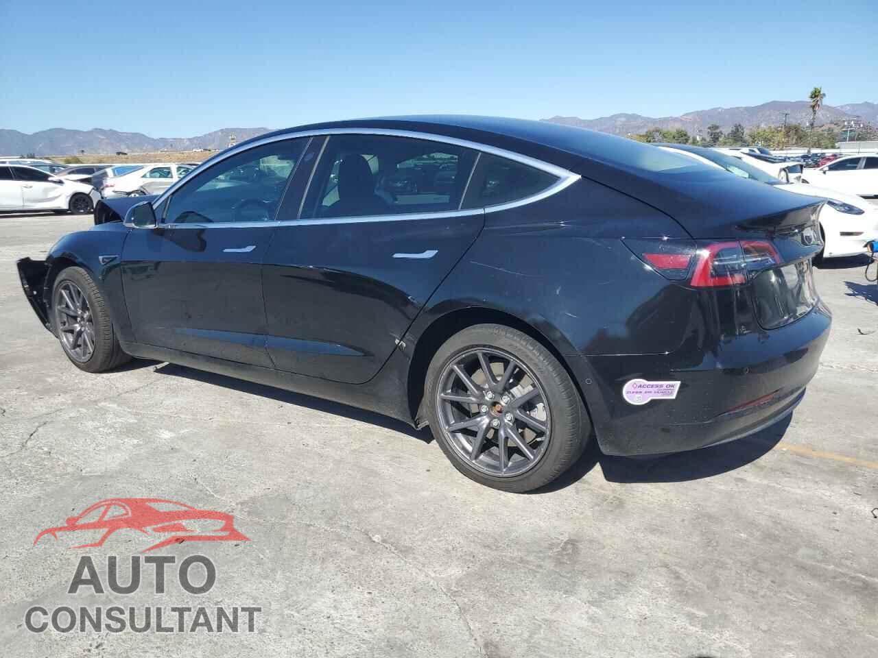 TESLA MODEL 3 2018 - 5YJ3E1EA5JF157452
