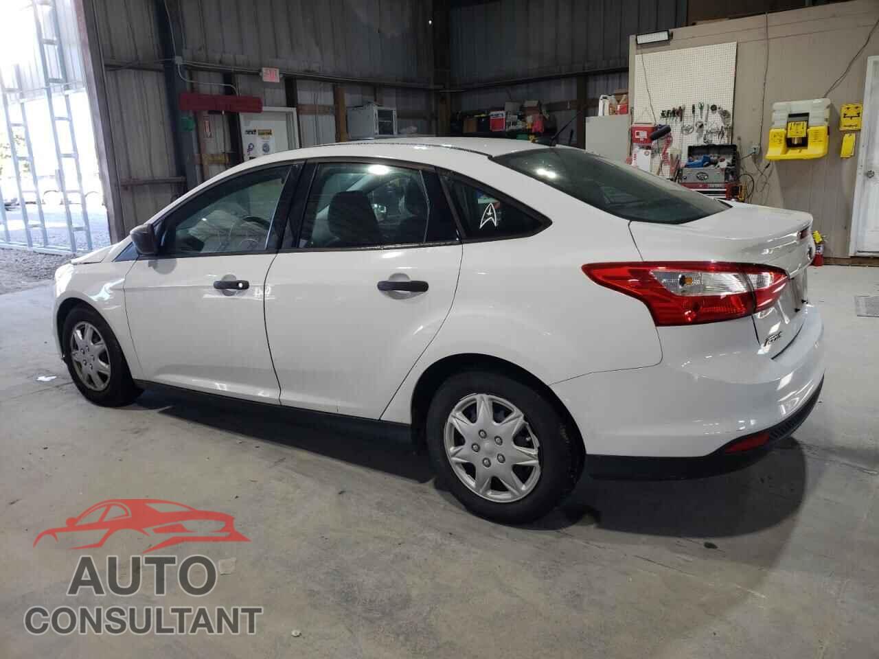 FORD FOCUS 2012 - 1FAHP3E27CL384765