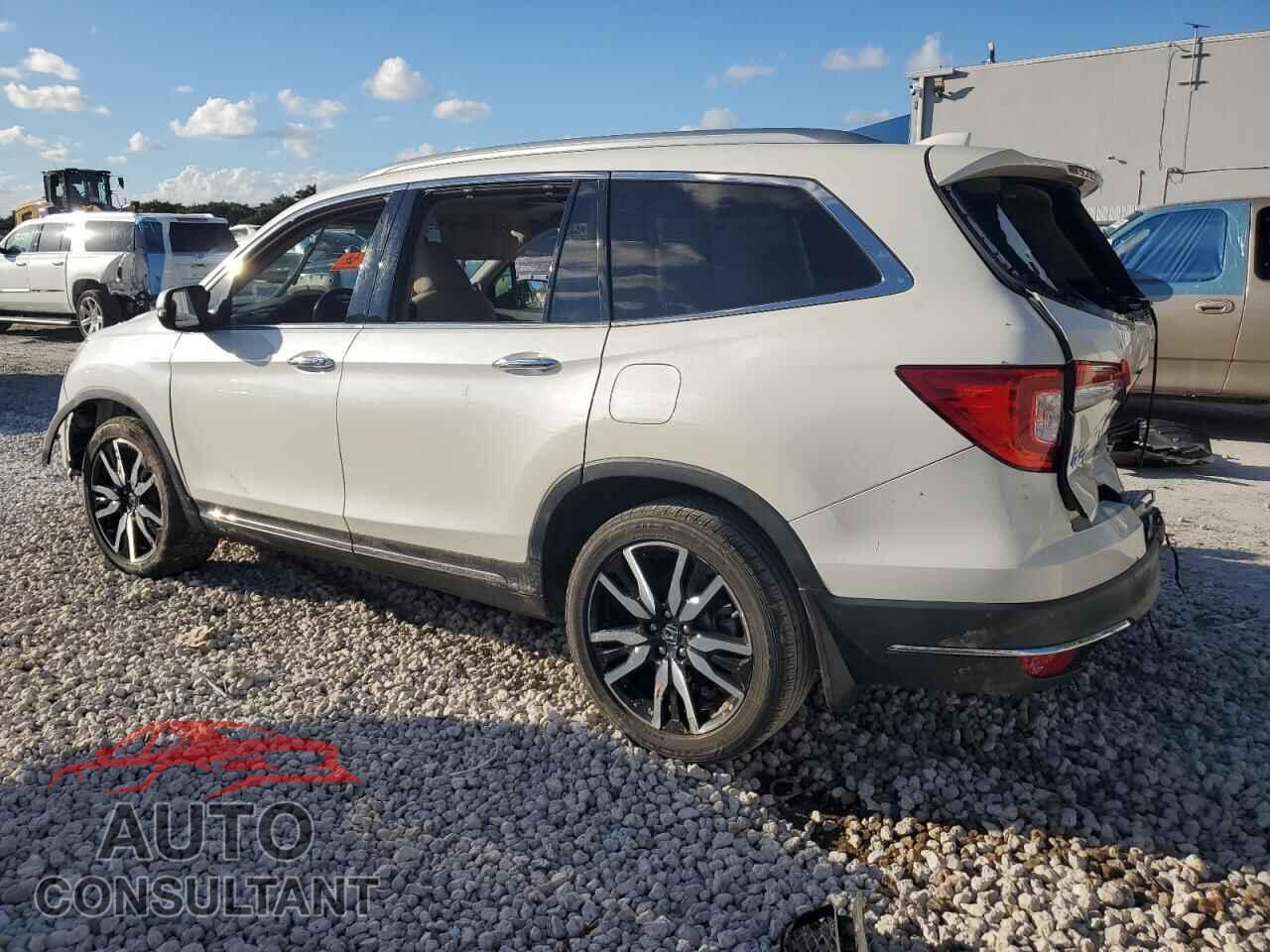 HONDA PILOT 2019 - 5FNYF5H92KB021969