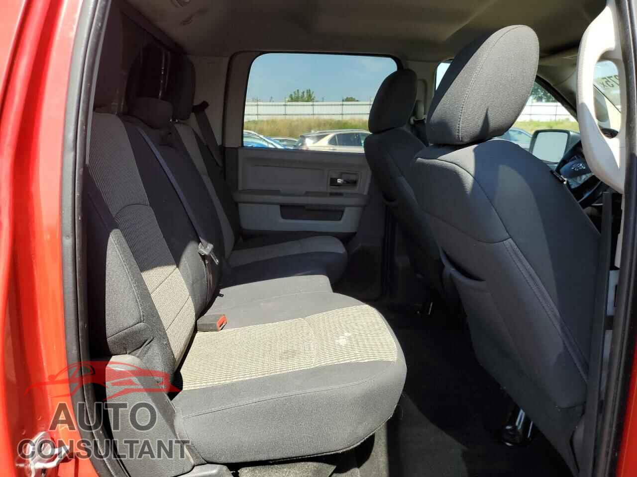 DODGE RAM 1500 2012 - 1C6RD7LT8CS215250