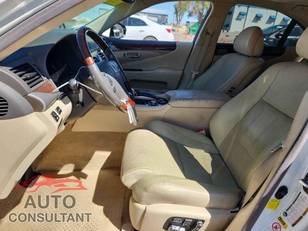 LEXUS LS460 2014 - JTHBL5EF8E5127534