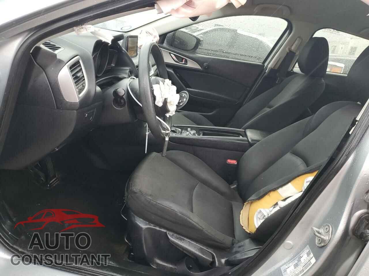 MAZDA 3 2017 - 3MZBN1U79HM142926