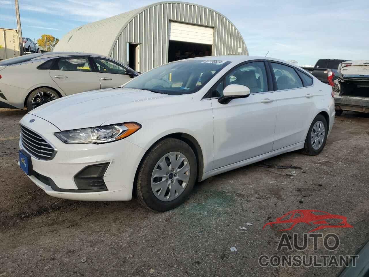 FORD FUSION 2019 - 3FA6P0G71KR199092