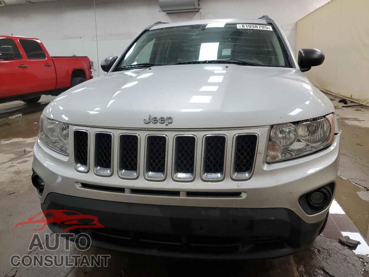 JEEP COMPASS 2011 - 1J4NT1FB6BD260856