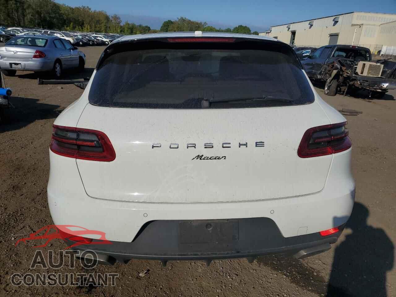 PORSCHE MACAN 2017 - WP1AA2A50HLB03919