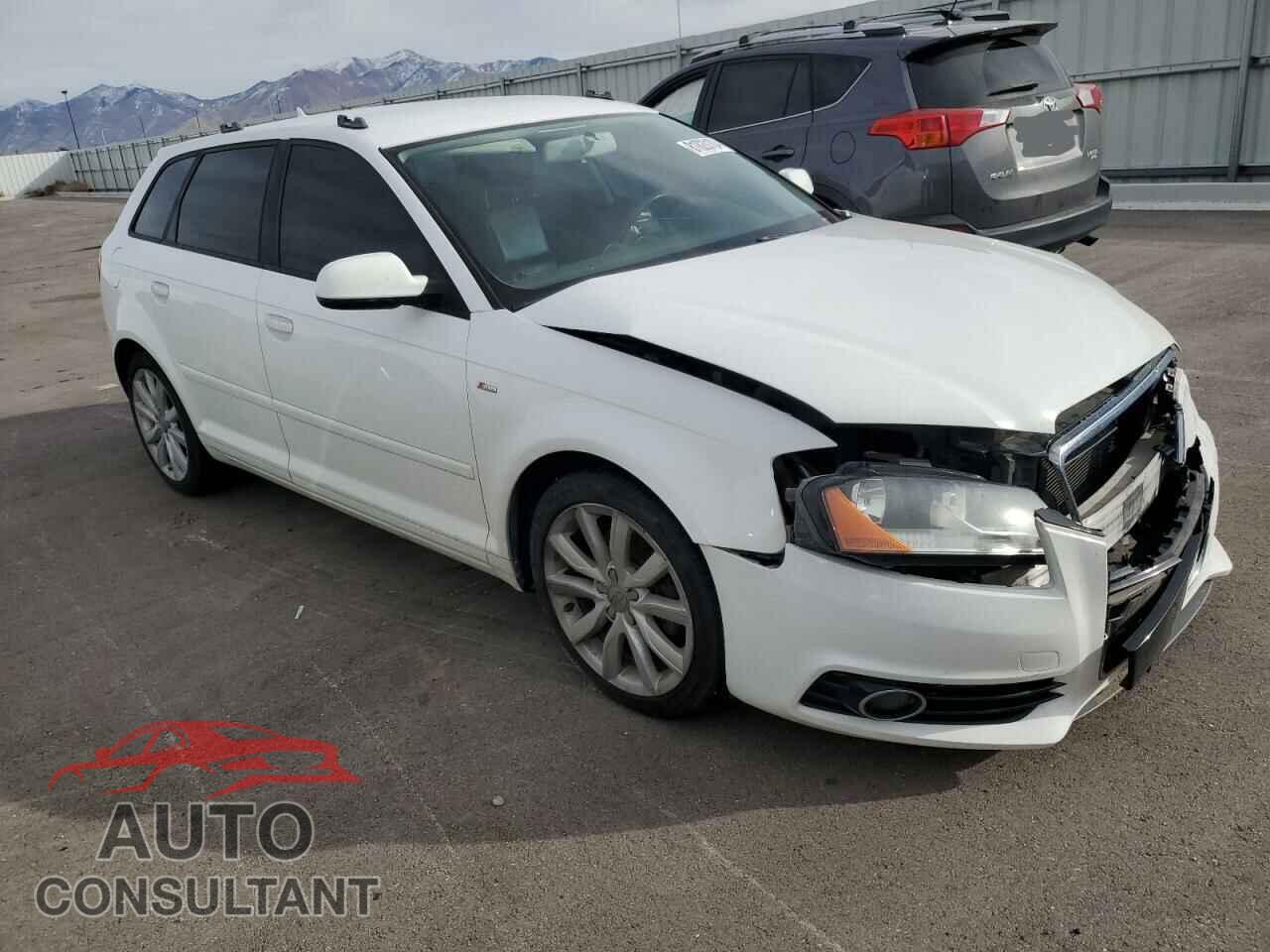 AUDI A3 2011 - WAUBJBFM2BA052140