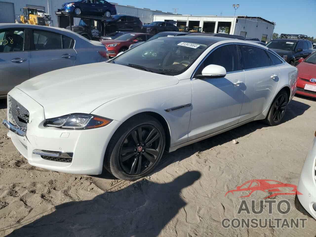 JAGUAR XJ 2016 - SAJWA2G72G8W00103