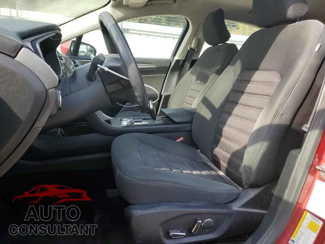 FORD FUSION 2017 - 3FA6P0LU2HR217233
