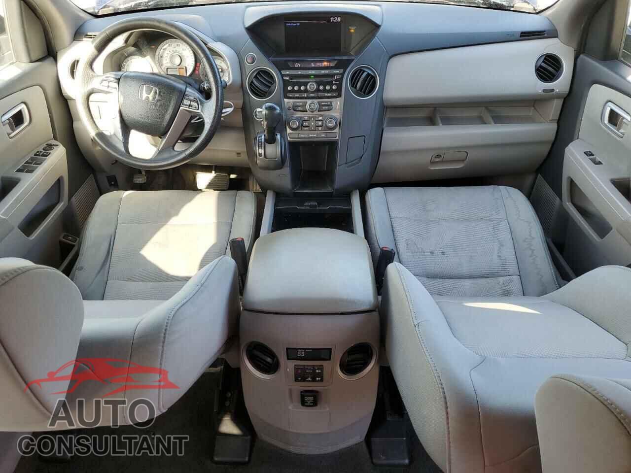 HONDA PILOT 2013 - 5FNYF4H20DB069907