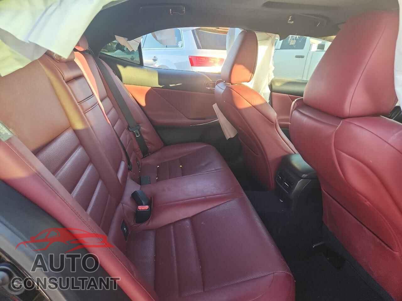 LEXUS IS 2014 - JTHCF1D22E5009143