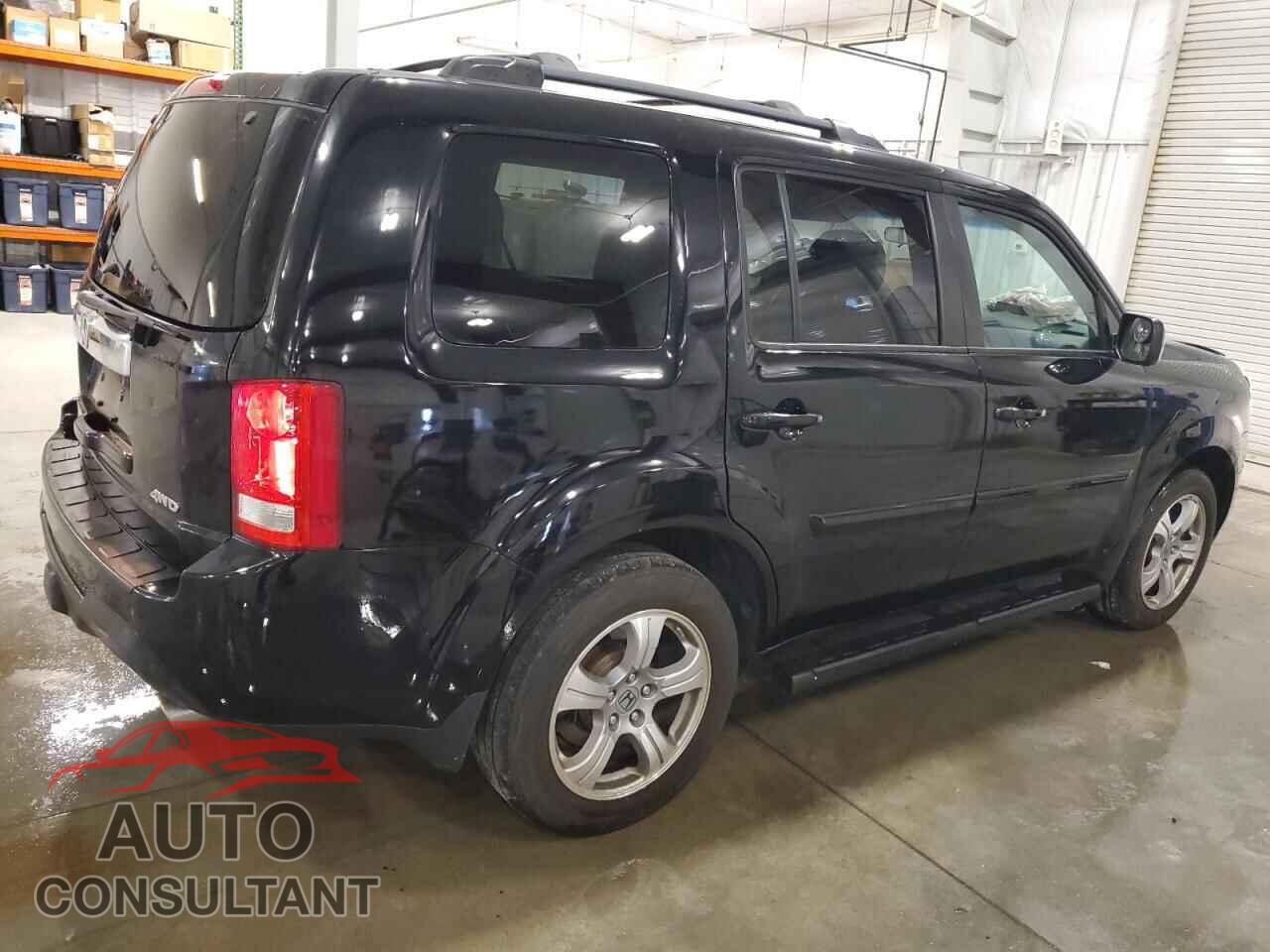HONDA PILOT 2015 - 5FNYF4H49FB072065